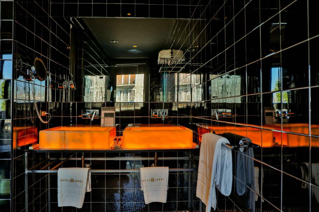 Hotel Lobby Sevilla Dış mekan fotoğraf Bathroom at Hotel 114